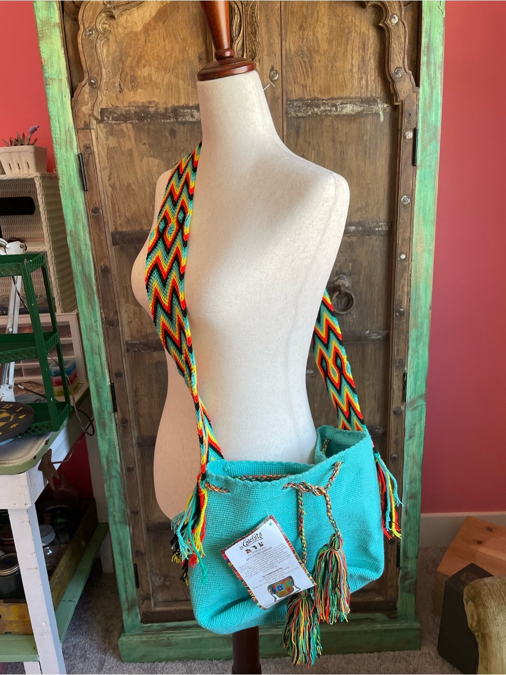 La Caleñita Wayuú Bucket Bag
